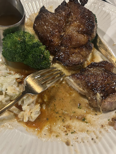 33, Jalan SS 21/56b, Damansara Utama, 47400 Petaling Jaya, Selangor