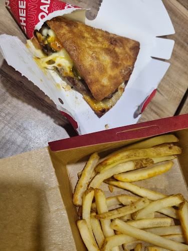 Pizza Hut - Gastronomi dan perhotelan