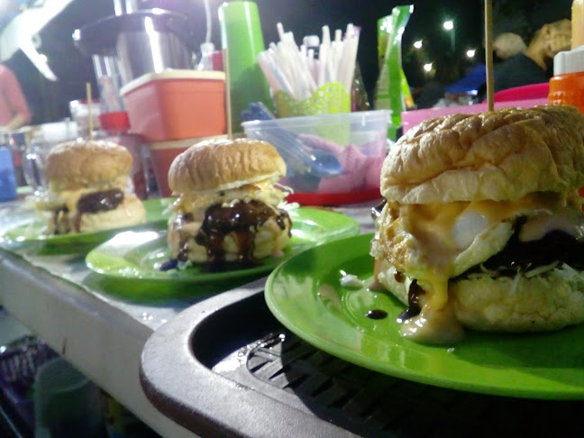 Manniza Burger Kukus