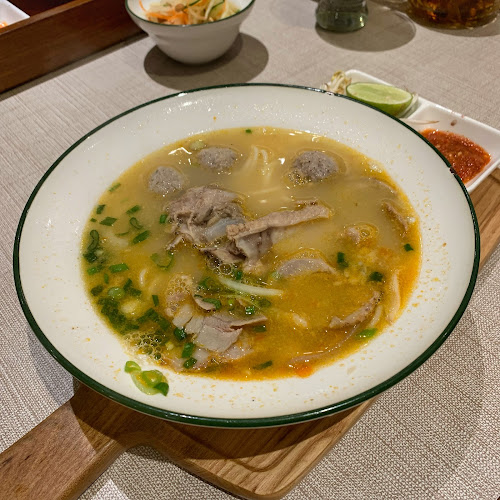 Comentarii opinii despre Ăn Viet, Paradigm Mall (Non-halal)