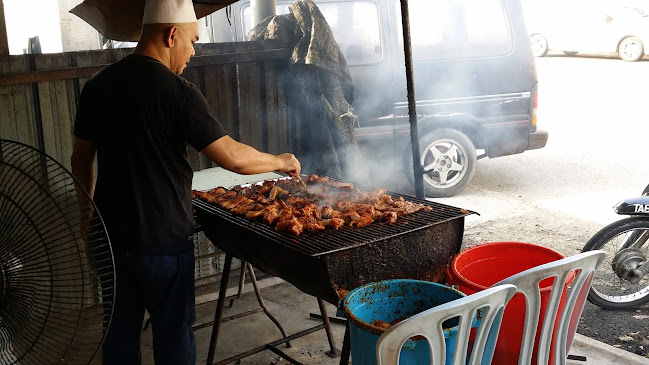 Fauzi Nasi Kerabu @ Suerasa Nasi Kerabu - Kuala Terengganu