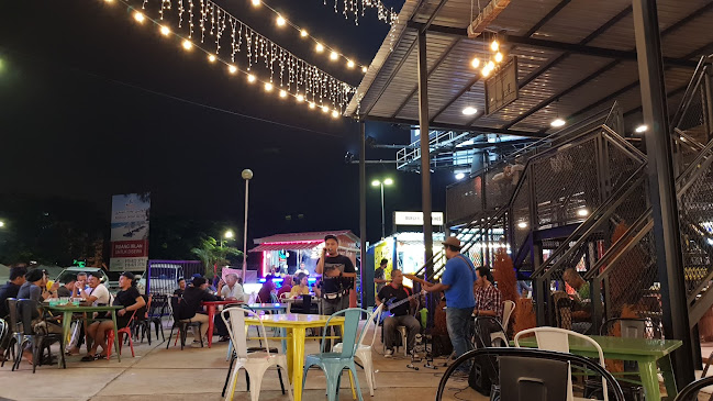 Lepak Luu Food Court - Gastronomi dan perhotelan