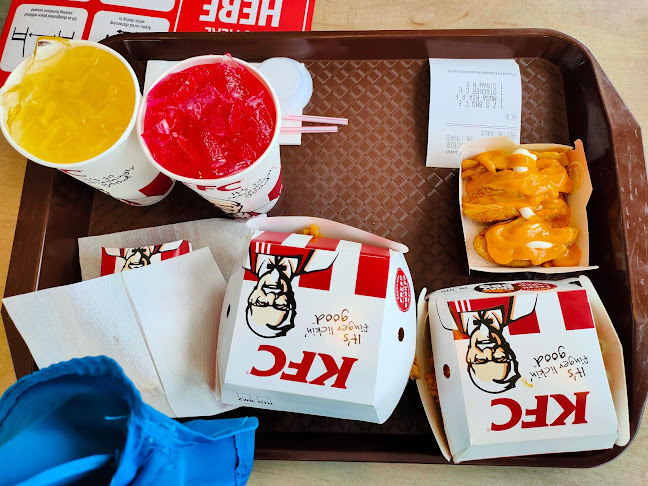 KFC Petron Kg Raja Besut - Gastronomi dan perhotelan