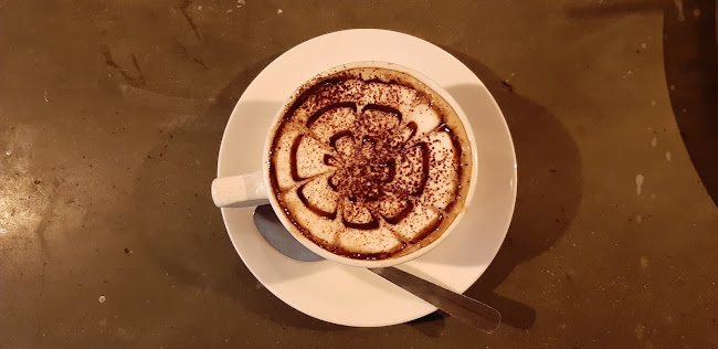 Cafe Cafe - Gastronomi dan perhotelan