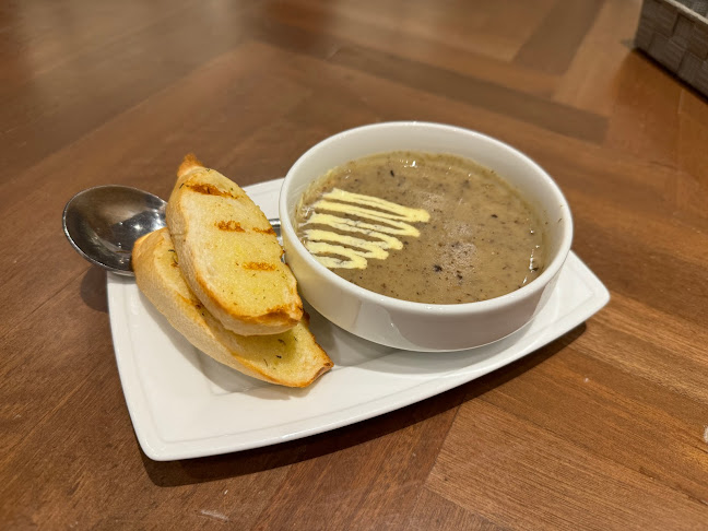 Me'nate Penang - Gastronomi dan perhotelan