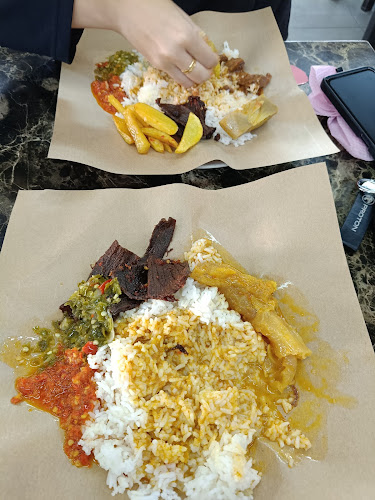 Restoran Nasi Padang Sambalado - Masakan Minang Asli Kuantan
