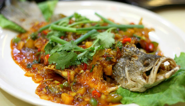 Kedai Makan Bawah Jambatan - Kuala Lumpur