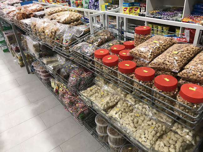 Kedai kerepek dungun