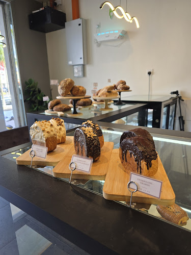 Opinii despre Aison Bakery & Coffee @ Kajang în Kajang - Gastronomi dan perhotelan