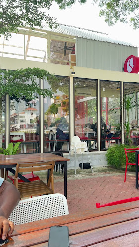 Ekues Cabin Cafe - Gastronomi dan perhotelan