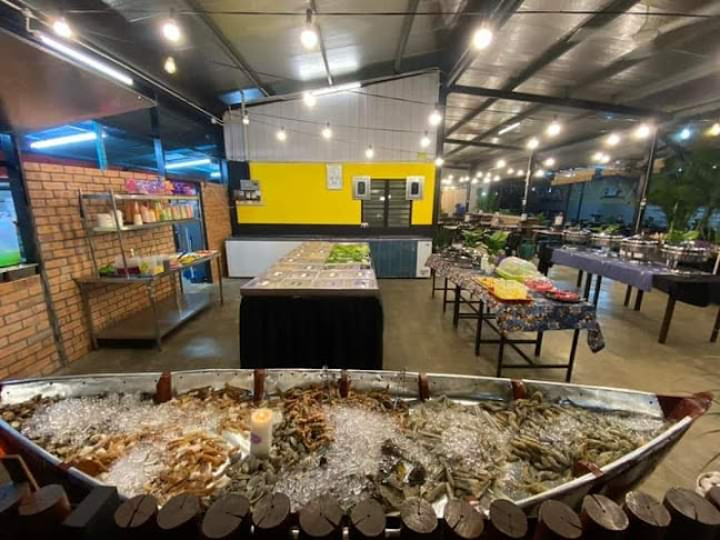 Ann Steamboat & Grill House