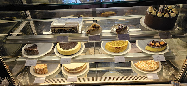 Opinii despre COMMONS by Food Journal Group în Kuching - Gastronomi dan perhotelan