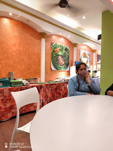 My Mama's Kitchen Restaurant - Gastronomi dan perhotelan