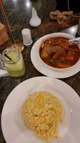 The Castle Restaurant - Gastronomi dan perhotelan