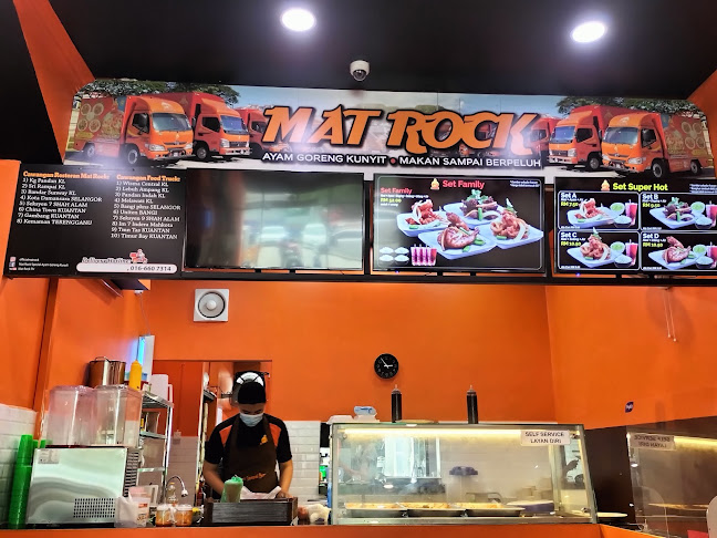 Opinii despre Mat Rock Special Ayam Goreng Kunyit Seksyen 7 Shah Alam în Shah Alam - Gastronomi dan perhotelan