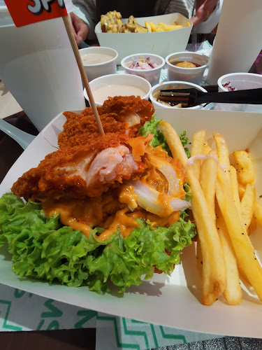 Nomms Pressure Fried Chicken - Gastronomi dan perhotelan