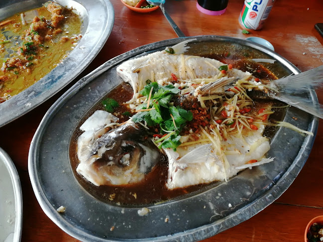 Comentarii opinii despre Restoran Chat Sook 冷气七叔玲珑饭店