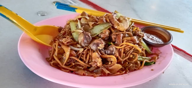 Yummy Food Garden Menglembu - Gastronomi dan perhotelan