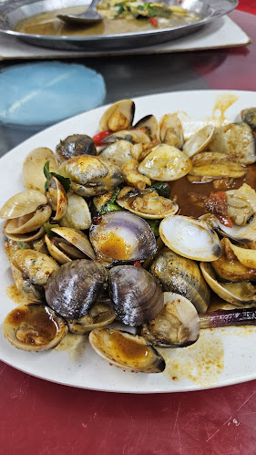 Opinii despre Restoran Dee Dee în Kuala Terengganu - Gastronomi dan perhotelan