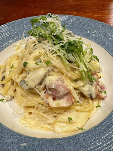 London Cafe & Bistro