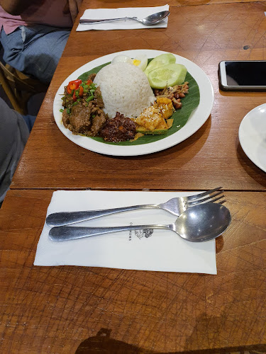 COMMONS by Food Journal Group - Kuching