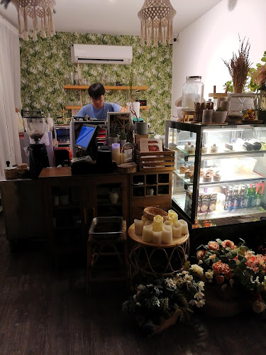 Fly Me To - George Town