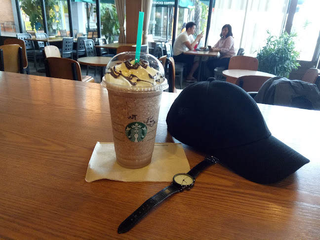 Comentarii opinii despre Starbucks Tin Village, Kampar