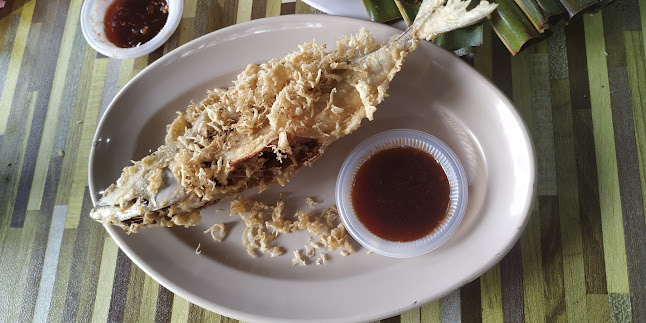 Awie Satar & Otak-otak - Gastronomi dan perhotelan