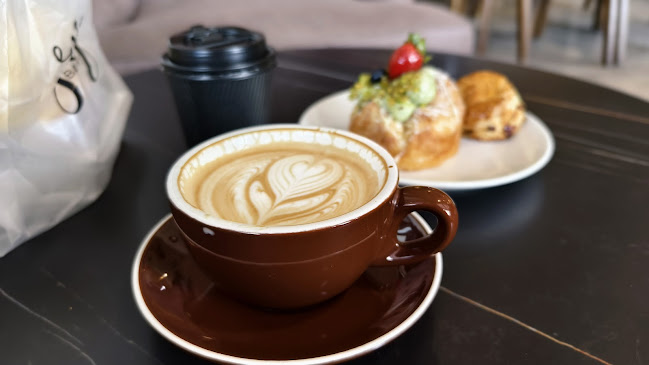 Comentarii opinii despre Ziq Bakery & Cake