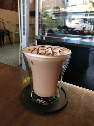 I-Santorini, 8-G-11, Jln Tanjong Tokong, Seri Tanjung Pinang, 10470 George Town, Penang