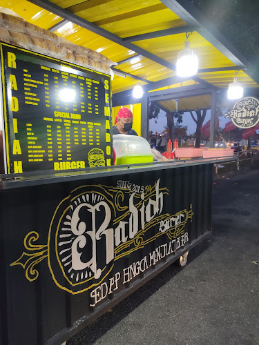 RADIAH BURGER - Gastronomi dan perhotelan