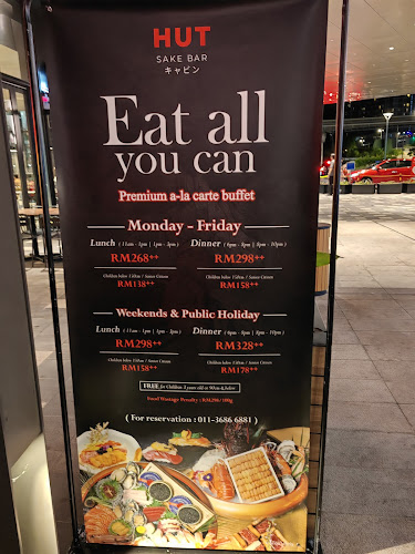 Comentarii opinii despre Hut Dining Buffet