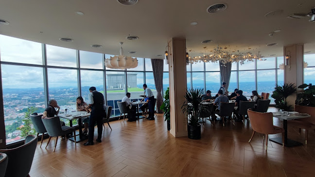 Opinii despre MONTI at 1-Altitude Melaka | Highest Italian Rooftop Restaurant in Melaka în Melaka - Gastronomi dan perhotelan