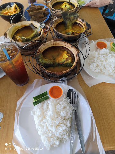 Lakeside Restaurant Gelora Point