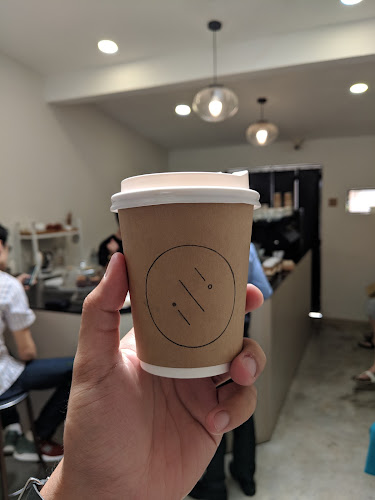 One Half - Gastronomi dan perhotelan