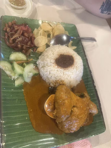 THE GRILL AT SAMILA RESTAURANT - Gastronomi dan perhotelan