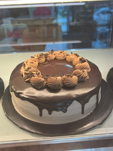 Kafe - Kek, Belon dan Cenderamata (KBC KAJANG) - Kajang