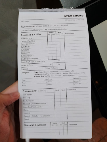 Starbucks Coffee Malaysia - Gastronomi dan perhotelan