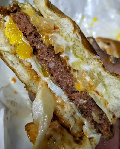 Om Burger - Gastronomi dan perhotelan