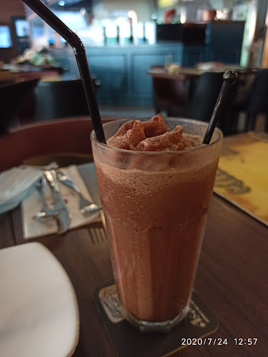 Festive Square, Gurney Paragon Lot 2.33, level 2, 10250 George Town, Penang