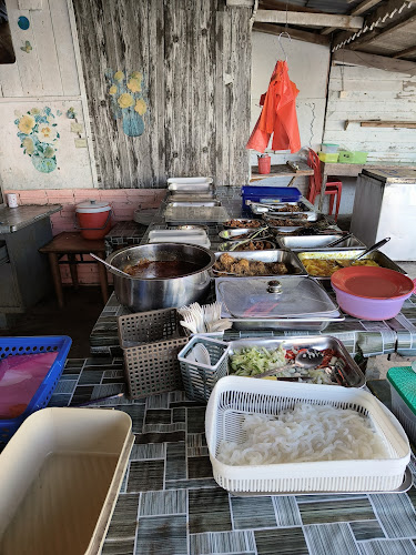 Opinii despre Kedai Makan Pagi (Nasi Lemak Sambal Hitam) în Bentong - Gastronomi dan perhotelan