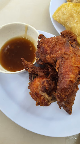 Opinii despre Restoran Home Town Yong Tow Foo (Ampang Point Branch) în Ampang - Gastronomi dan perhotelan