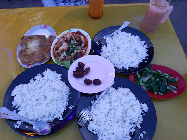 Sri Tanjung Seafood - Gastronomi dan perhotelan