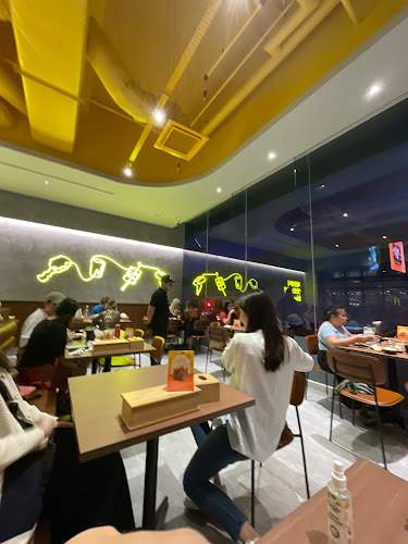 BHC Chicken @ 1 Utama - Gastronomi dan perhotelan