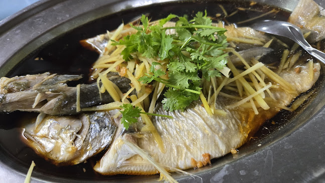 Opinii despre Restoran Makanan Laut Villa în Sitiawan - Gastronomi dan perhotelan