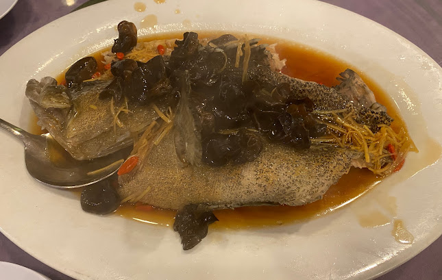 East Ocean Seafood Restaurant | Menglembu - Gastronomi dan perhotelan