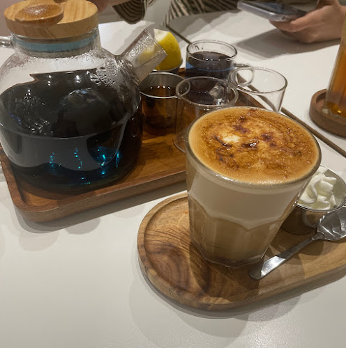 Tiny Elephant - Soft Serve & Coffee