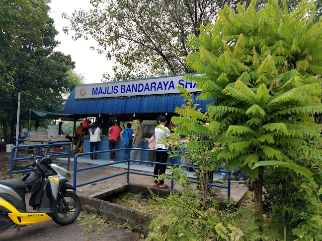 Azmi Goreng Pisang Shah Alam - Gastronomi dan perhotelan