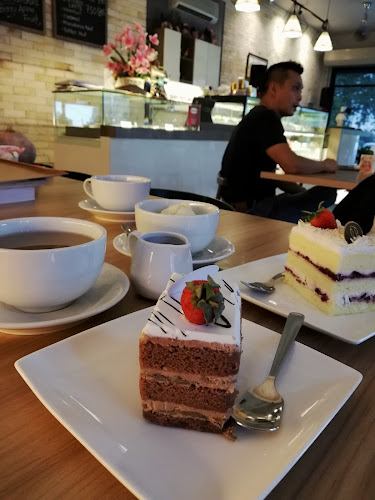 Comentarii opinii despre La Promise Bakery & Cafe