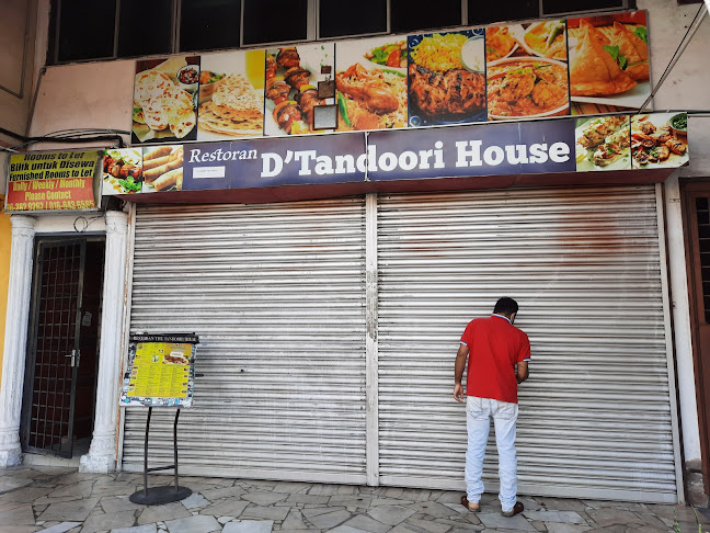 Restaurant D' Tandoori House - Gastronomi dan perhotelan